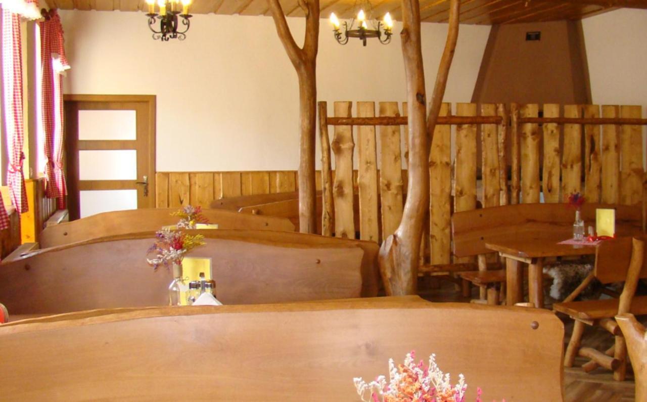 Penzion A Restaurace U Maryny Bocanovice المظهر الخارجي الصورة
